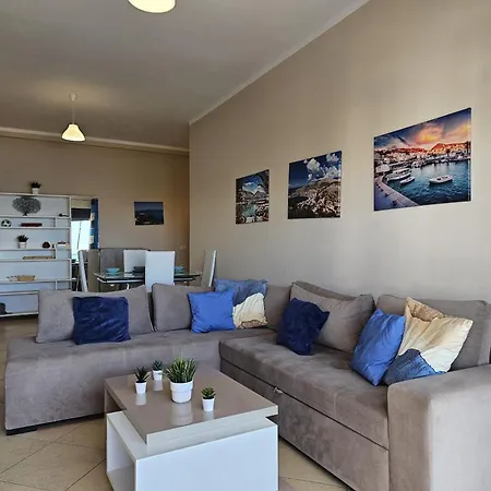 With Sea View In 227 아파트 Sarandë