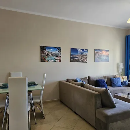 With Sea View In 227 아파트