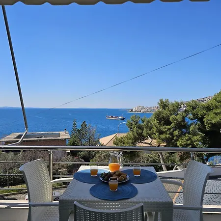 With Sea View In 227 Saranda