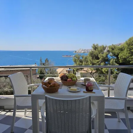 Apartament With Sea View In 227 *